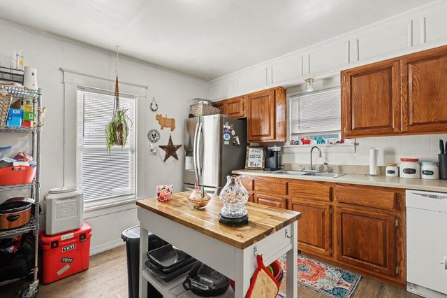 889 Fleming Avenue, Muskegon City, MI 49442