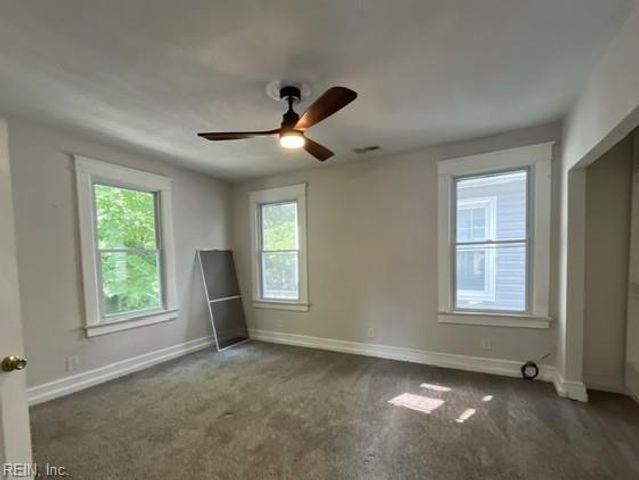 522 W 27th ST, Norfolk, VA 23517