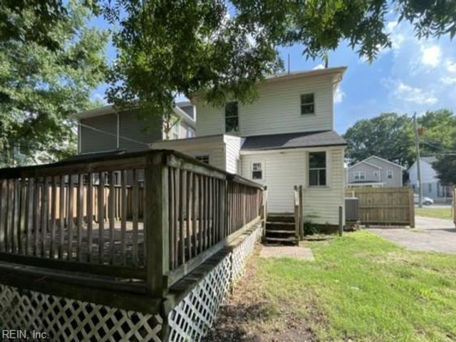 522 W 27th ST, Norfolk, VA 23517