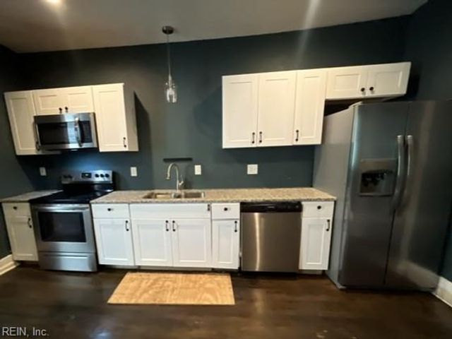 522 W 27th ST, Norfolk, VA 23517