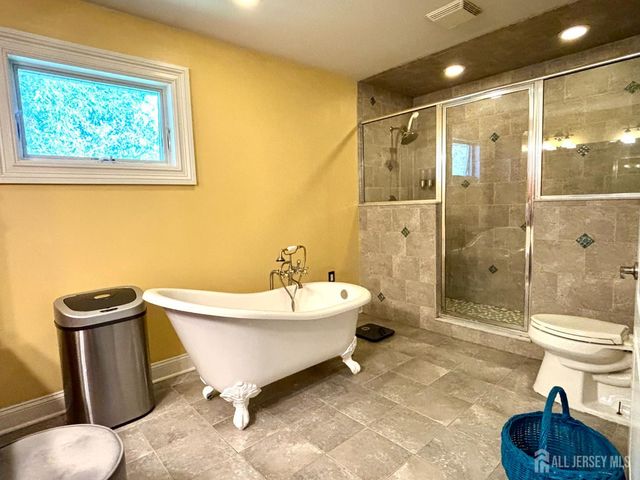 3 Matano Court, Monroe, NJ 08831