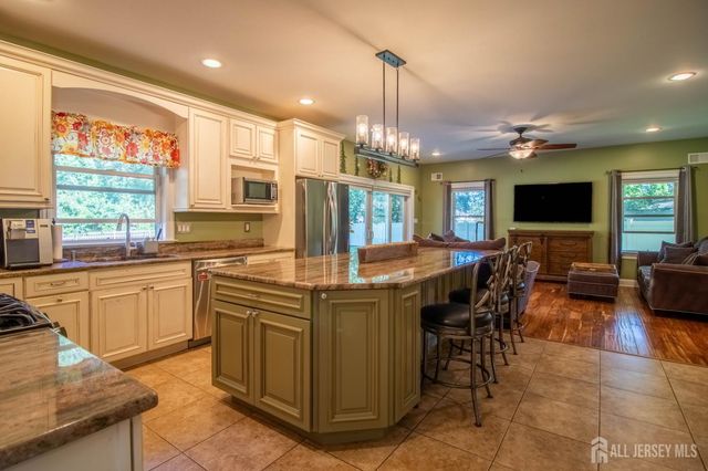 3 Matano Court, Monroe, NJ 08831