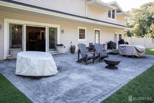 3 Matano Court, Monroe, NJ 08831
