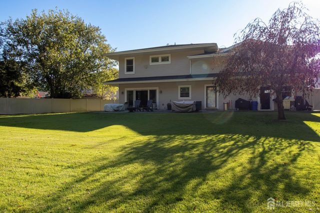 3 Matano Court, Monroe, NJ 08831