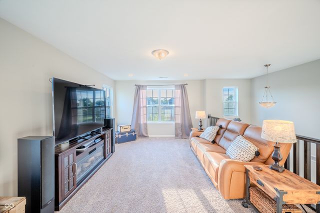 8433 Hidden Meadow Pass, Mccordsville, IN 46055