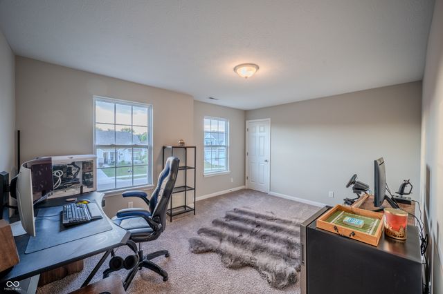 8433 Hidden Meadow Pass, Mccordsville, IN 46055