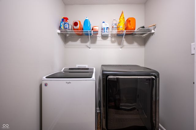 8433 Hidden Meadow Pass, Mccordsville, IN 46055