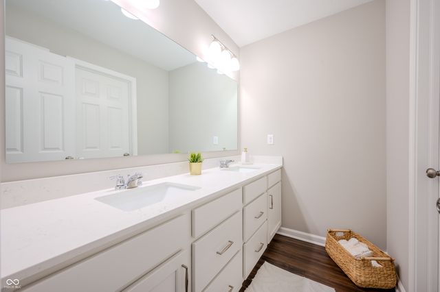 8433 Hidden Meadow Pass, Mccordsville, IN 46055