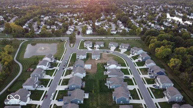 8433 Hidden Meadow Pass, Mccordsville, IN 46055