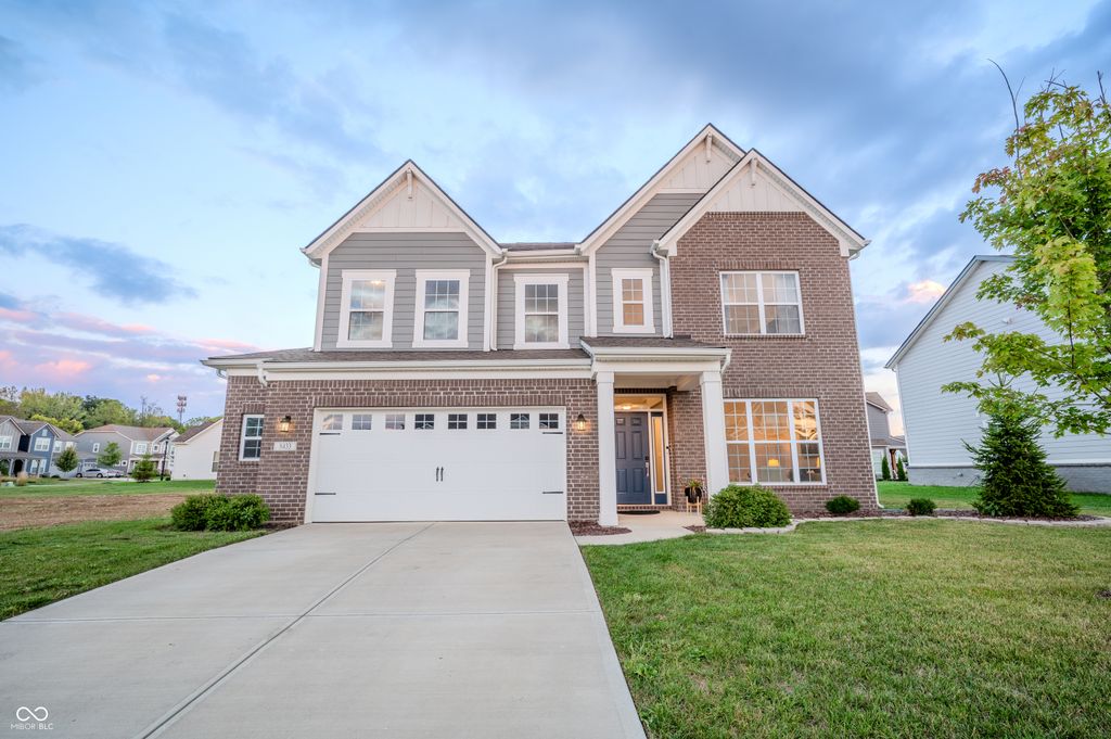 8433 Hidden Meadow Pass, Mccordsville, IN 46055