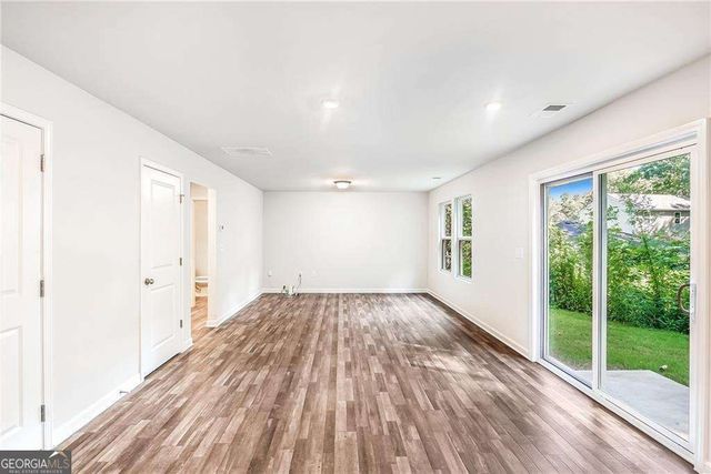202 Duck Walk Way, Hogansville, GA 30230