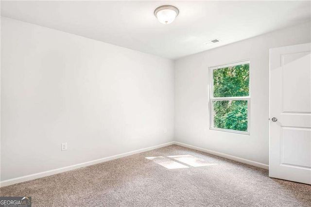 202 Duck Walk Way, Hogansville, GA 30230