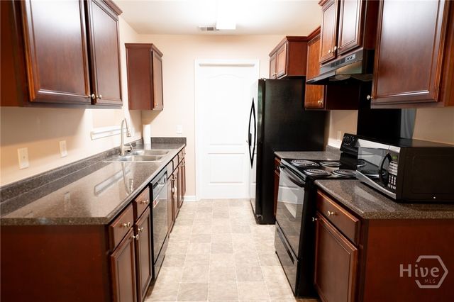 19 Montero Drive, Savannah, GA 31405