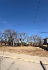 4511 Yancy Street, Dallas, TX 75216