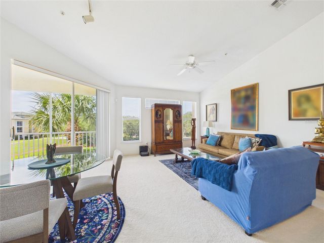 8816 DUNES COURT 302, Kissimmee, FL 34747