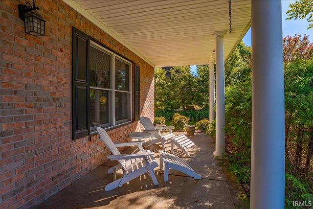 8201 Whitetail Trail, Evansville, IN 47711