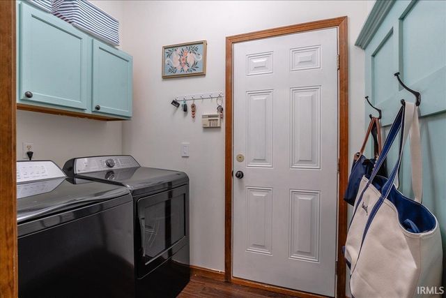 8201 Whitetail Trail, Evansville, IN 47711