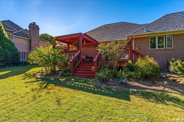 8201 Whitetail Trail, Evansville, IN 47711