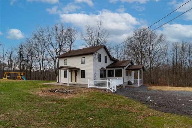 864 Gravel Road, Tyre, NY 13148