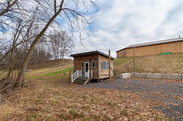 864 Gravel Road, Tyre, NY 13148