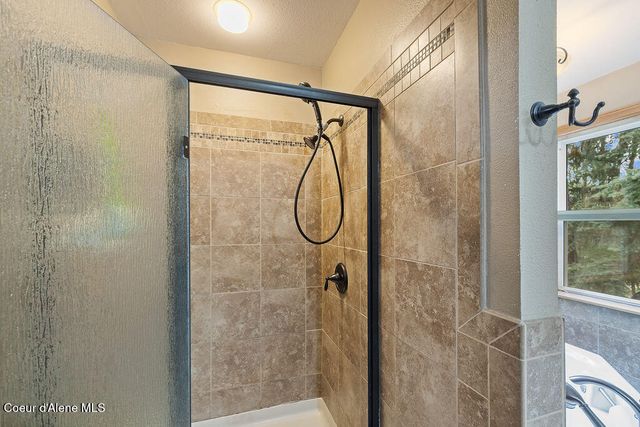 8827 W Heavenly View Ln, Coeur D'alene, ID 83814