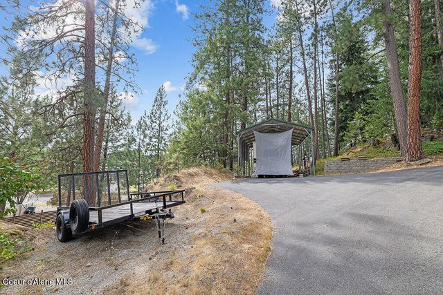 8827 W Heavenly View Ln, Coeur D'alene, ID 83814