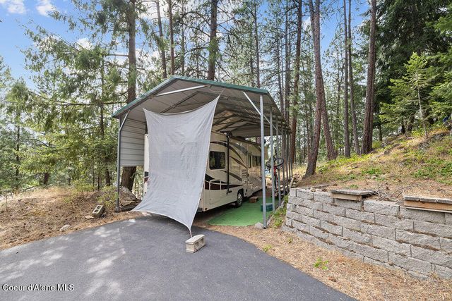 8827 W Heavenly View Ln, Coeur D'alene, ID 83814