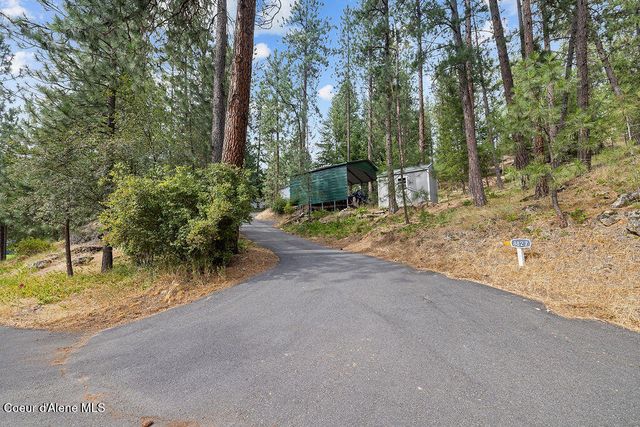 8827 W Heavenly View Ln, Coeur D'alene, ID 83814