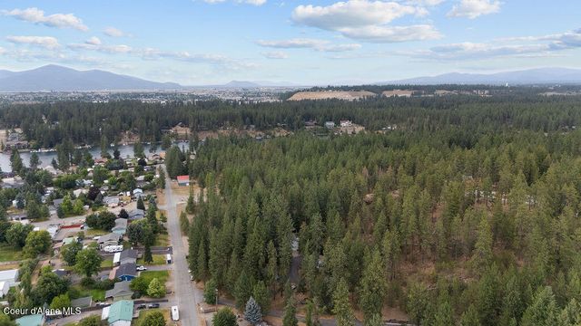 8827 W Heavenly View Ln, Coeur D'alene, ID 83814