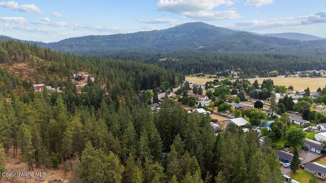 8827 W Heavenly View Ln, Coeur D'alene, ID 83814