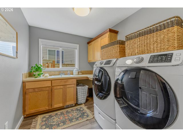 5955 Sw SEQUOIA Dr, Tualatin, OR 97062
