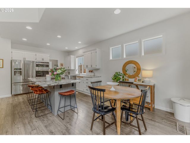5955 Sw SEQUOIA Dr, Tualatin, OR 97062