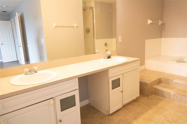 410 AUSTRALIAN WAY, Davenport, FL 33897