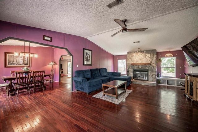 2202 D R BRYANT RD, Lakeland, FL 33810