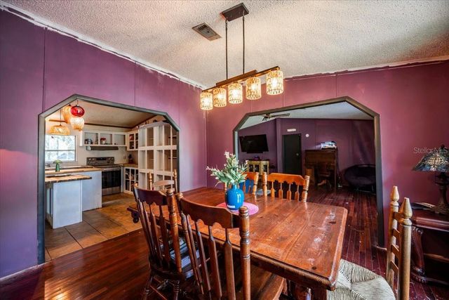 2202 D R BRYANT RD, Lakeland, FL 33810