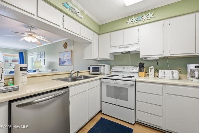 1904 E Fort Macon Road 252, Atlantic Beach, NC 28512