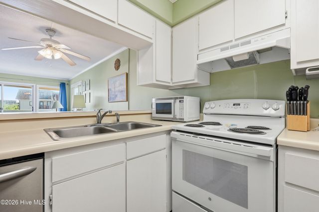 1904 E Fort Macon Road 252, Atlantic Beach, NC 28512