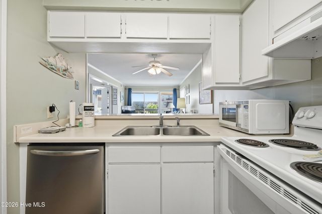 1904 E Fort Macon Road 252, Atlantic Beach, NC 28512