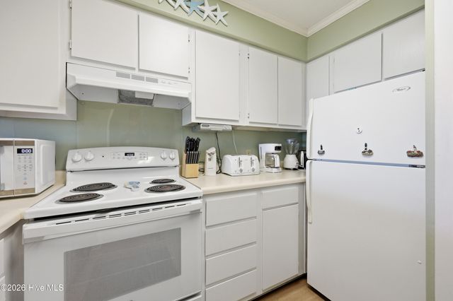 1904 E Fort Macon Road 252, Atlantic Beach, NC 28512