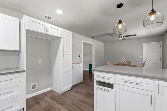 95 Orchard St, Yuba City, CA 95991