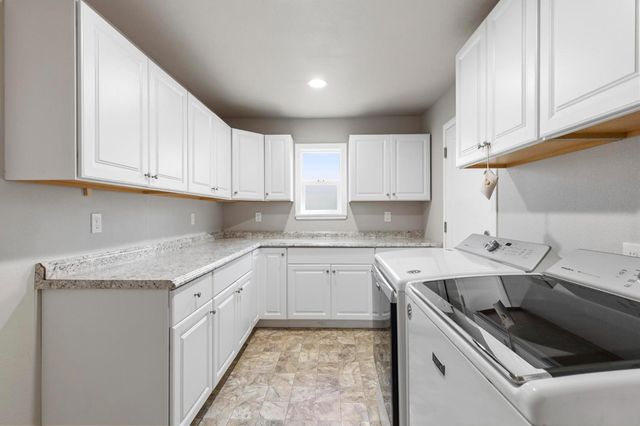 95 Orchard St, Yuba City, CA 95991