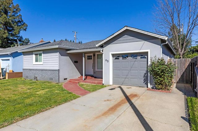 95 Orchard St, Yuba City, CA 95991