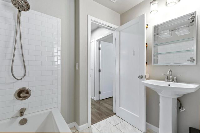 95 Orchard St, Yuba City, CA 95991