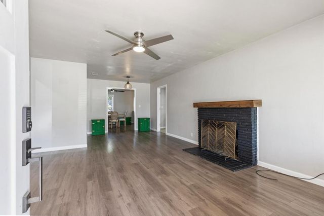 95 Orchard St, Yuba City, CA 95991