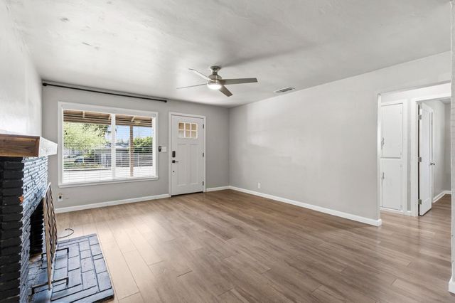 95 Orchard St, Yuba City, CA 95991