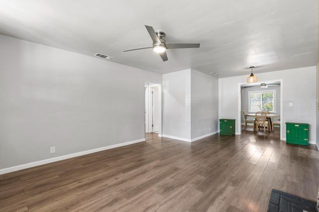 95 Orchard St, Yuba City, CA 95991