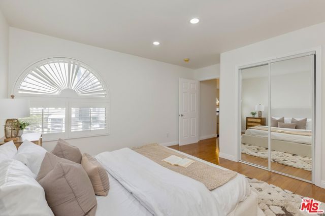 12118 Viewcrest Road, Studio City (los Angeles), CA 91604