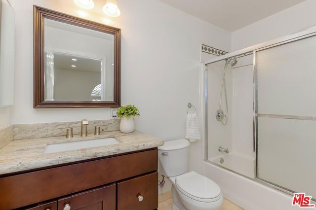 12118 Viewcrest Road, Studio City (los Angeles), CA 91604