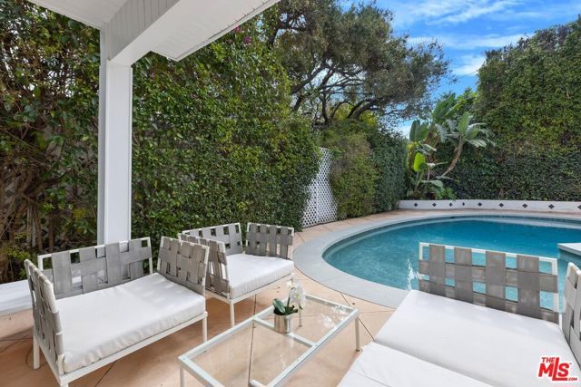 12118 Viewcrest Road, Studio City (los Angeles), CA 91604