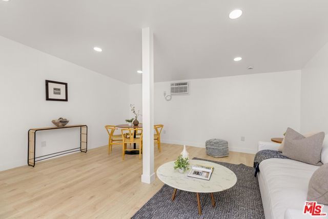 12118 Viewcrest Road, Studio City (los Angeles), CA 91604